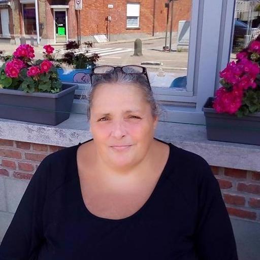 Helderziende Petra werkt met lenormand kaarten en met haar gidsen om je te helpen met antwoorden vinden op je vragen
